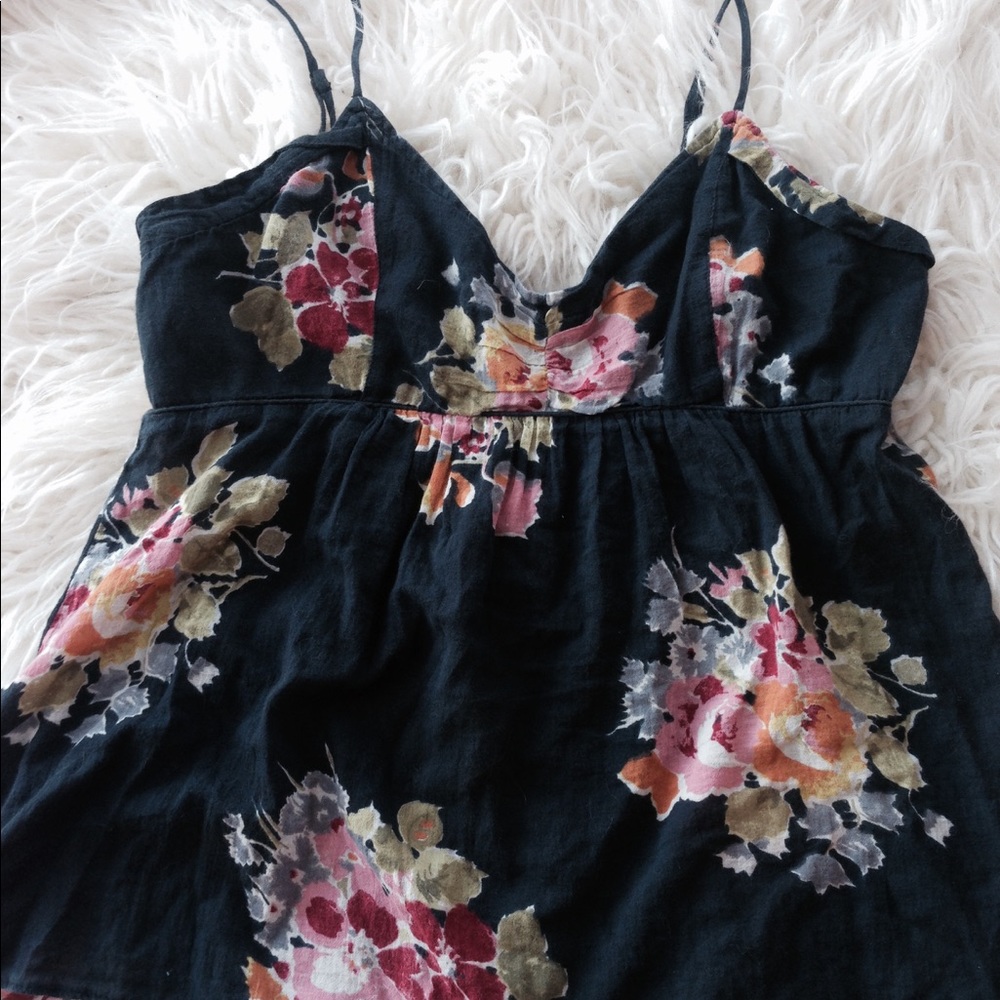 American Eagle Summer Top